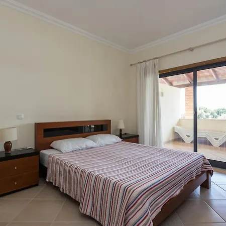 Modern With Pool In Vilamoura