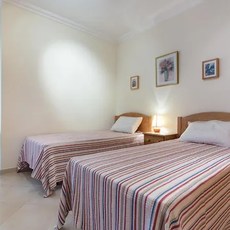 Modern With Pool In Vilamoura * Quarteira