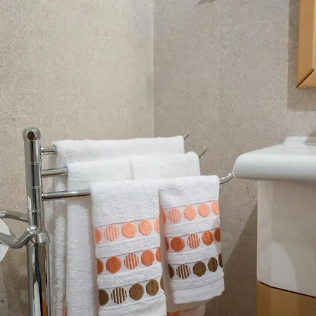 Modern With Pool In Vilamoura